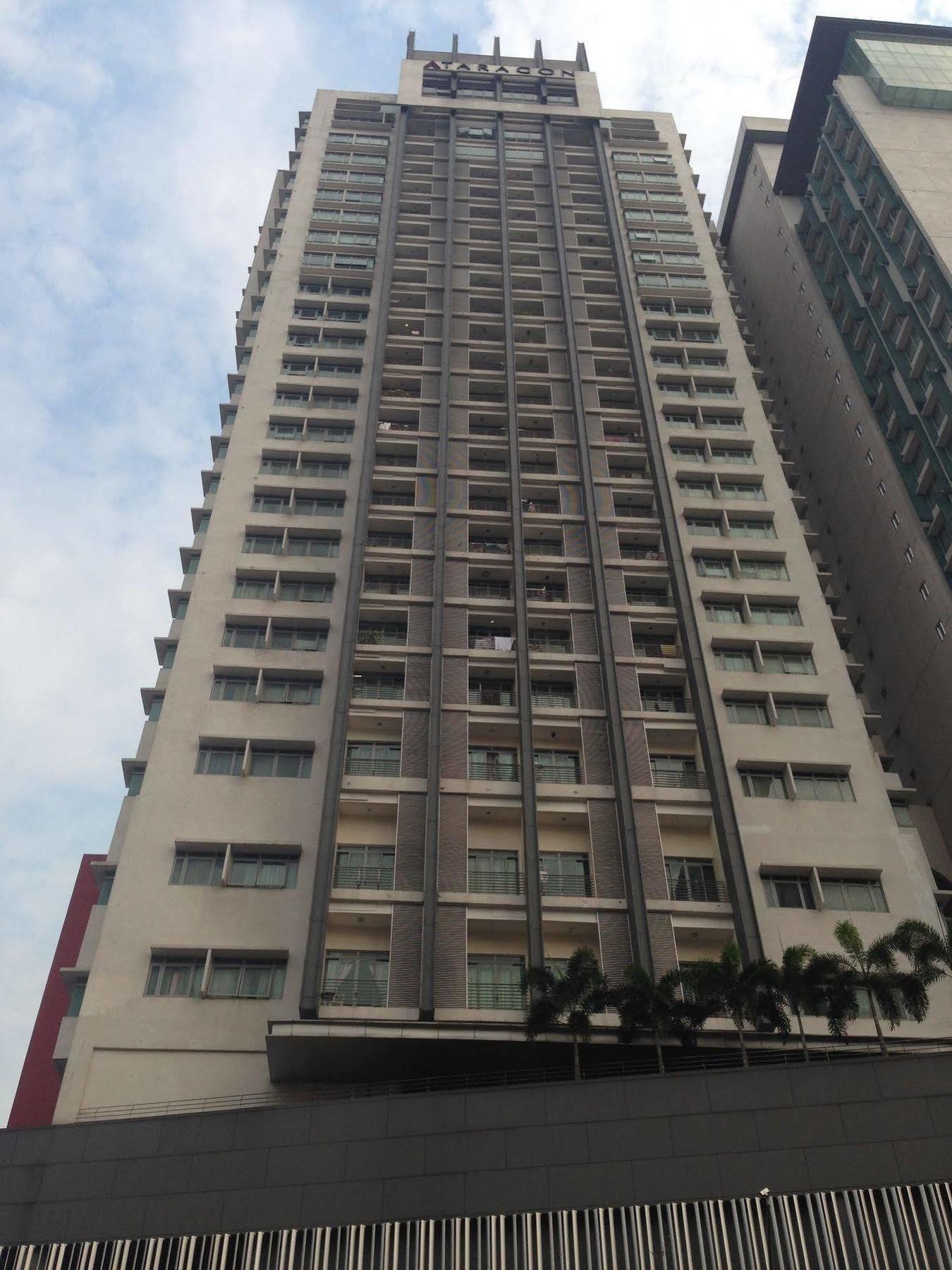 Kl Service Suite At Taragon Kuala Lumpur Exteriör bild